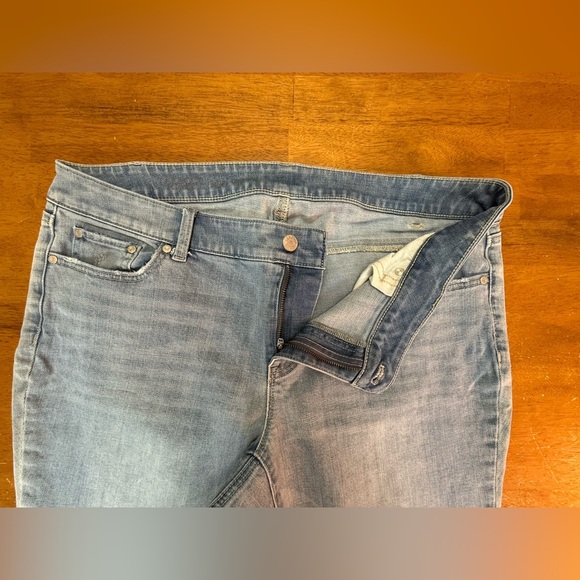 Talbots Women's Girlfriend Jean 14W - Picture 3 of 7